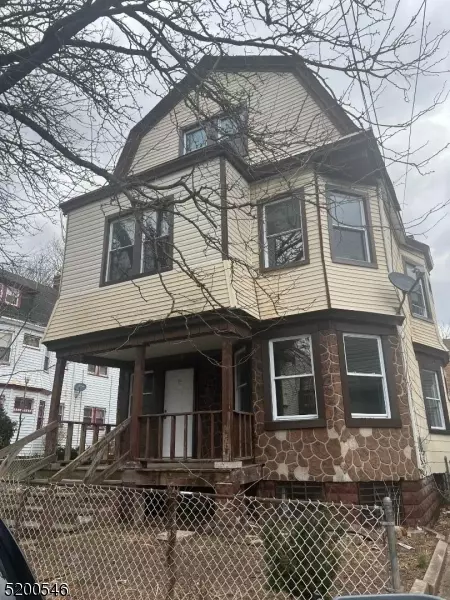 33 Irving Ave, Newark City, NJ 07112