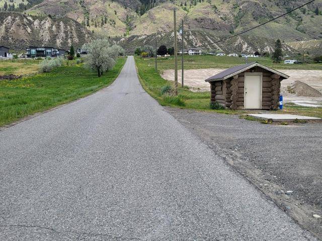 Kamloops, BC V2H 1T7,37 3099 SHUSWAP RD