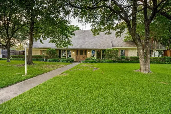 4451 Mendenhall Drive, Dallas, TX 75244