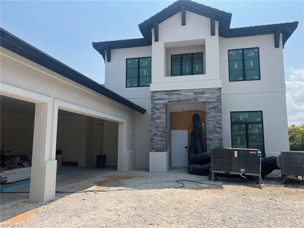 Naples, FL 34109,6704 Newport RD