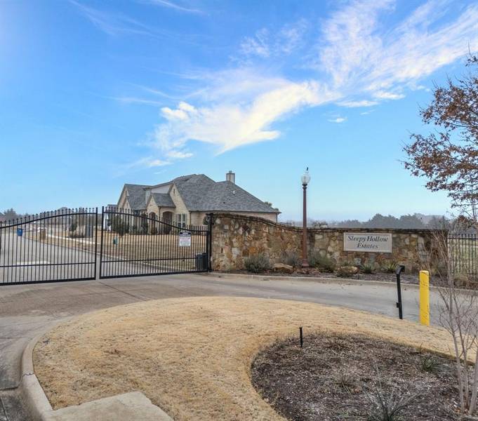 2900 Terrytown Drive, Ennis, TX 75119