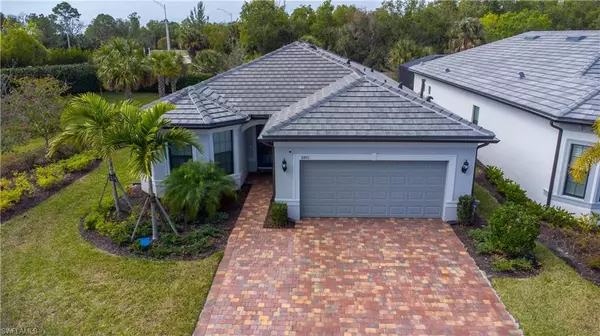 Naples, FL 34114,6801 Greenbriar CT