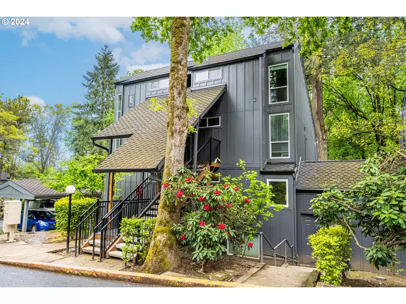 100 KERR PKWY #32, Lake Oswego, OR 97035