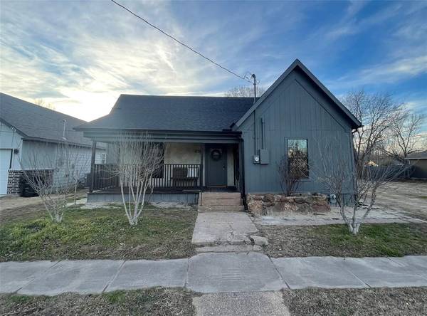 1812 Wright Street, Greenville, TX 75401