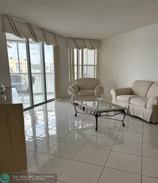 Tamarac, FL 33321,7562 Granville Dr  #308