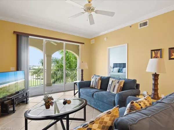 Marco Island, FL 34145,886 Park AVE 403