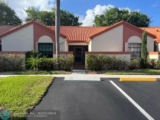 26 Centennial Ct  #26, Deerfield Beach, FL 33442