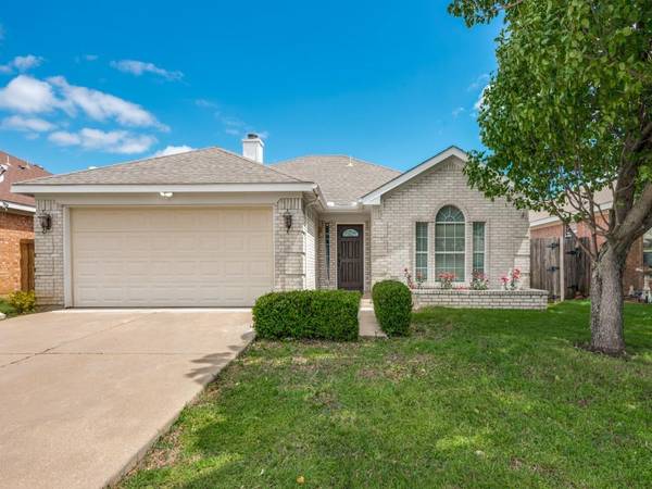 7329 Grass Valley Trail, Fort Worth, TX 76123