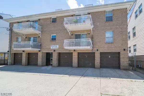 272-276 Walnut St #10E, Newark City, NJ 07105