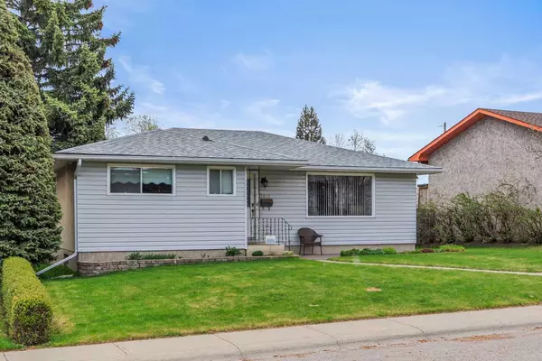 Calgary, AB T3B 2S1,3412 Bonita CRES NW