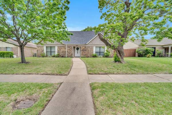 2821 Naples Drive, Garland, TX 75040