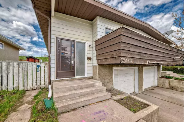 Calgary, AB T2K 4R2,6717 - 6719 Huntsbay RD NW