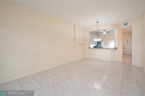 Fort Lauderdale, FL 33321,9587 Weldon Cir  #410