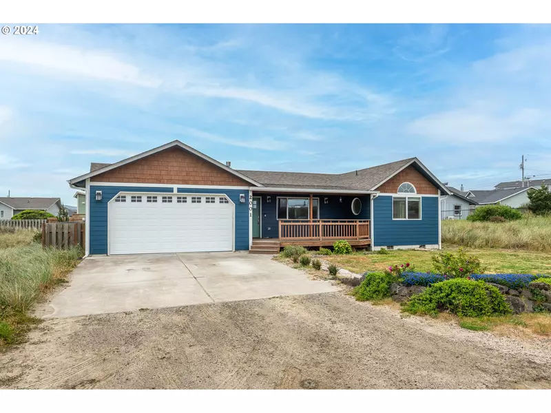 2001 NW BEACHVIEW DR, Waldport, OR 97394