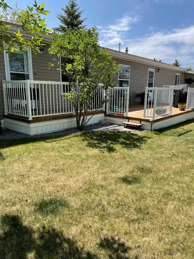 Red Deer, AB T4R2Z8,2128 Danielle DR