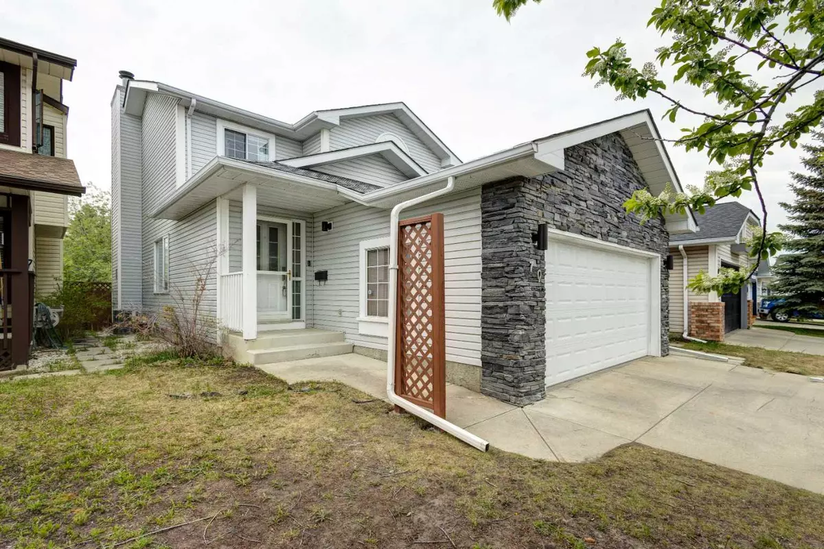 Calgary, AB T2C 4B2,70 Riverwood CRES SE