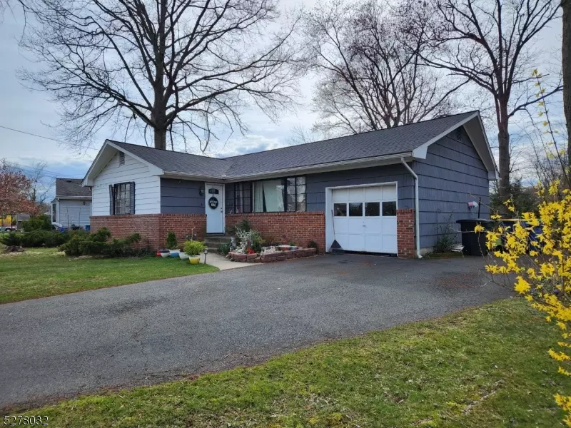 19 Seville Dr, Somerville Boro, NJ 08876