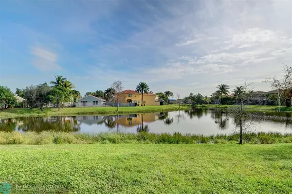 Greenacres, FL 33463,5480 Queenship Ct