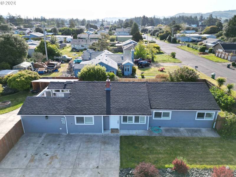 622 Ivy ST, Florence, OR 97439