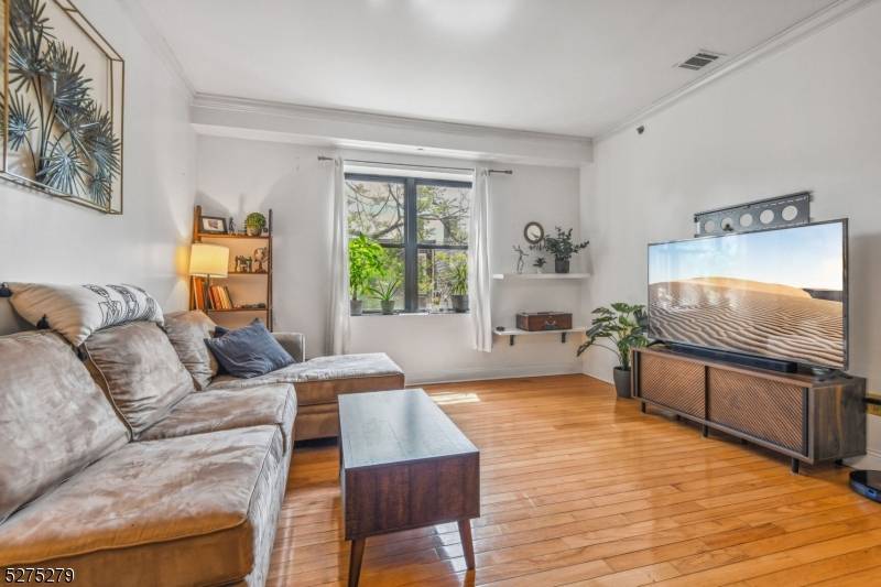85 Broadway #2C, Jersey City, NJ 07306