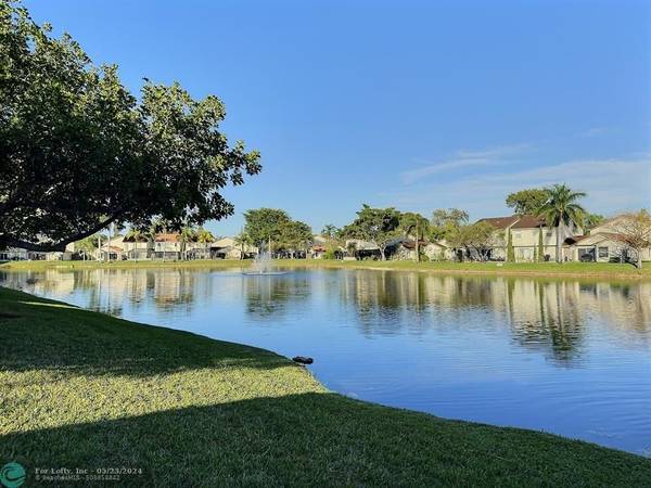 317 NW 109th Ave  #317,  Pembroke Pines,  FL 33026