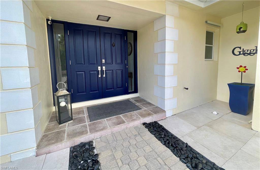 Naples, FL 34102,2120 Sandpiper ST