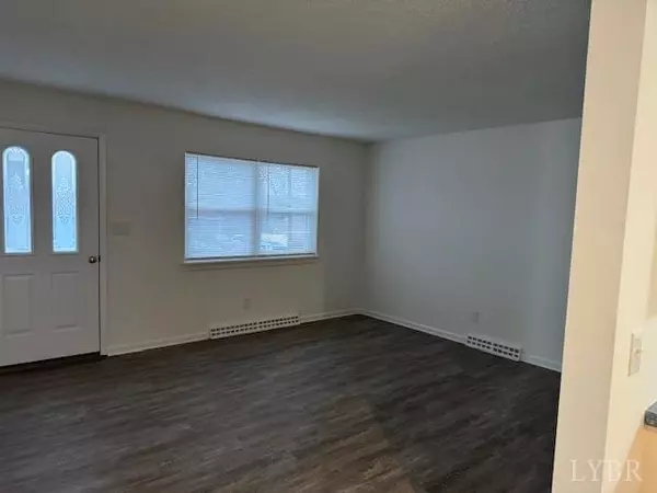 Lynchburg, VA 24501,1202 Dandridge DR