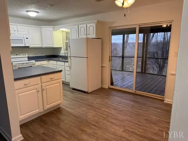 Lynchburg, VA 24501,1202 Dandridge DR