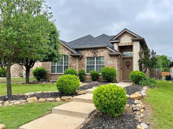 1320 Honeywood Lane, Royse City, TX 75189