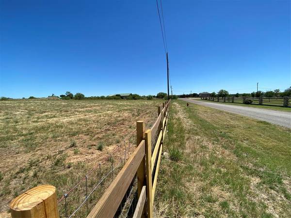 5096 Hells Gate Loop, Strawn, TX 76475