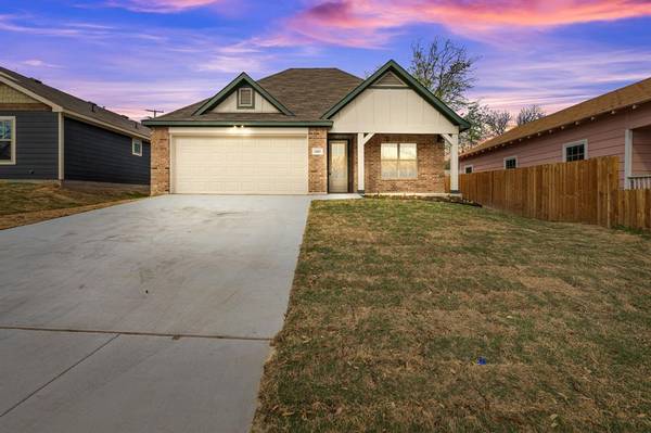 2603 Prairie Avenue,  Fort Worth,  TX 76164