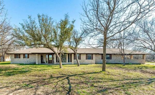 1879 County Road 275, Stephenville, TX 76401