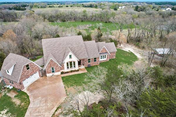 460 Burks Road, Whitewright, TX 75491