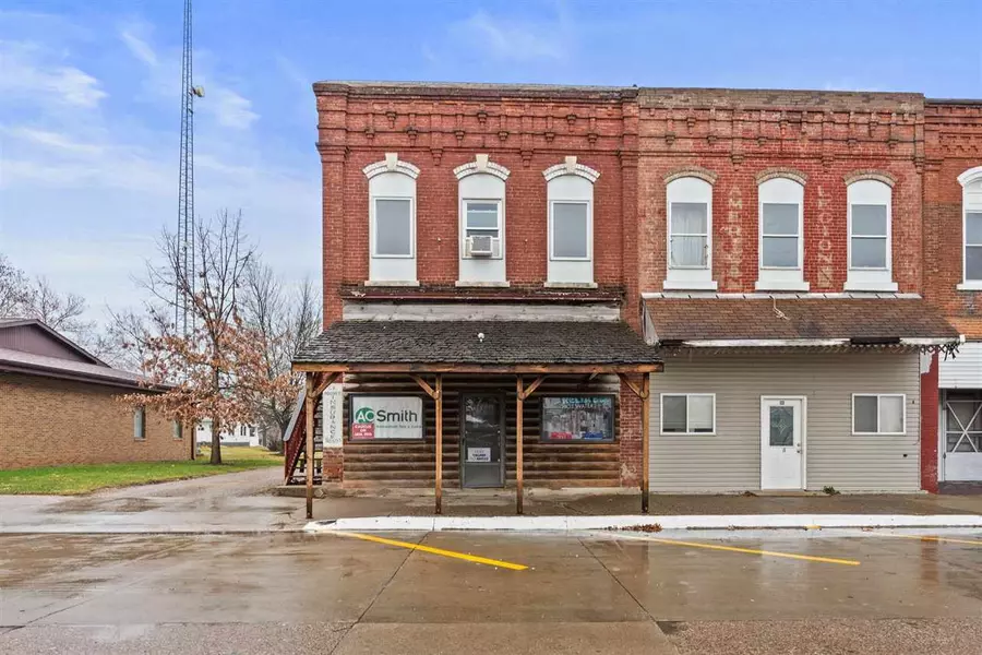 110 E Washington St, Brighton, IA 52540