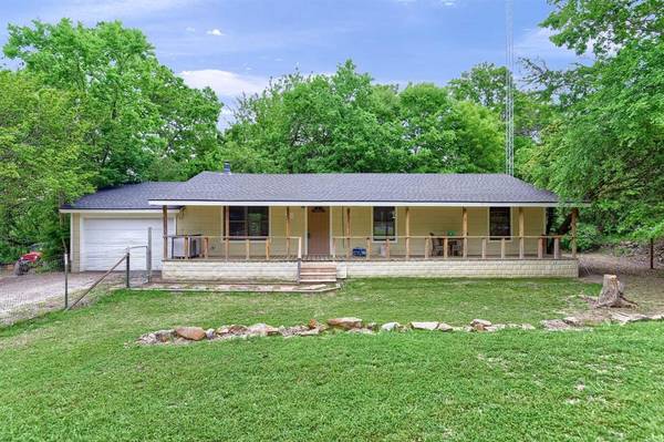 58 Wolf Front Road,  Van Alstyne,  TX 75495