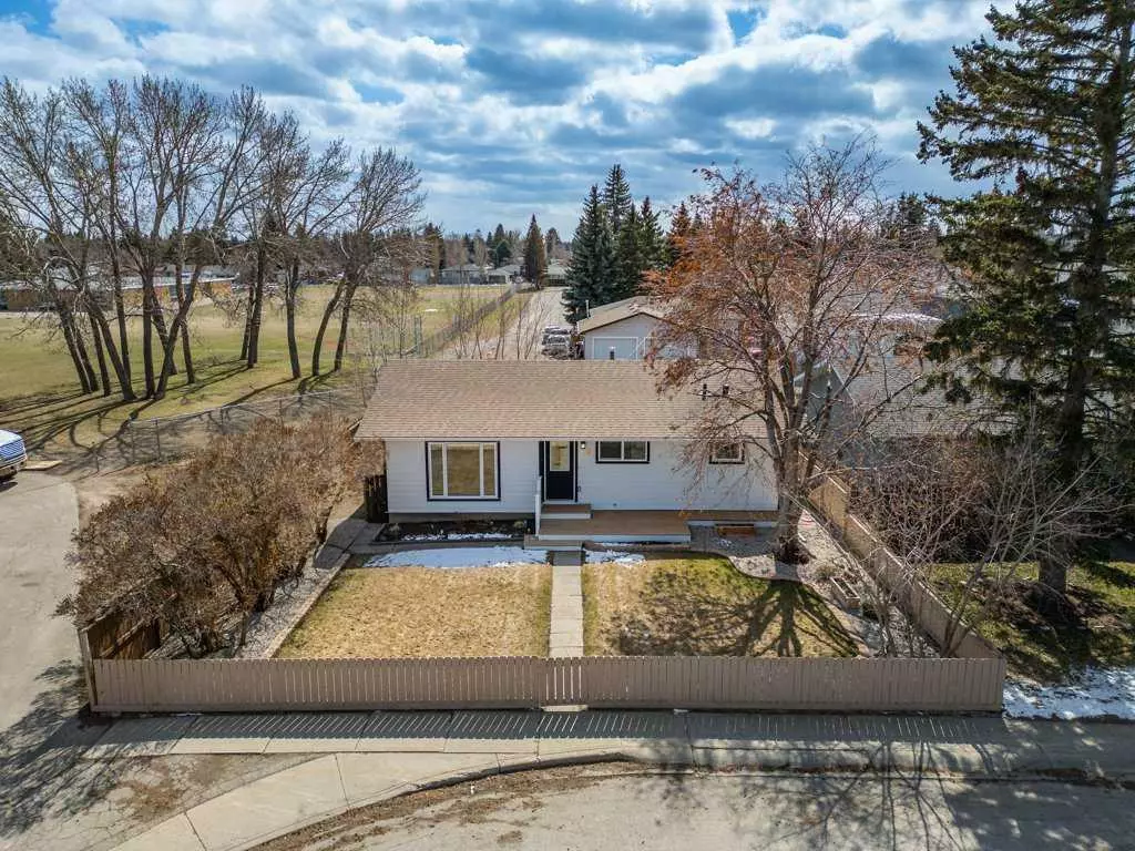 Calgary, AB T2J 0X6,29 Arbour CRES SE