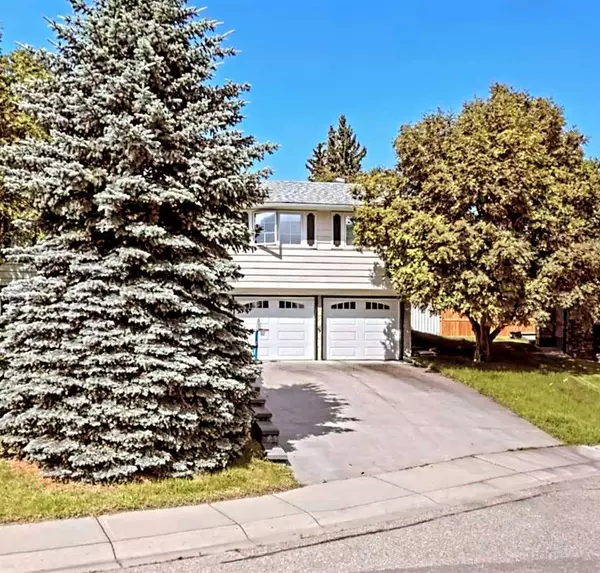 Calgary, AB T2W1L6,1023 Canford PL SW