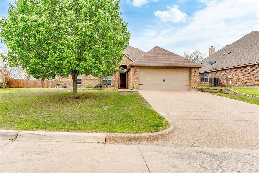 108 Versailles Lane, Aledo, TX 76008