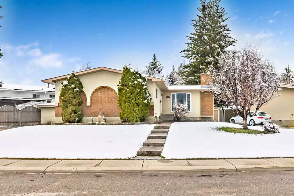 Calgary, AB T2W 1E2,11003 Brae RD SW