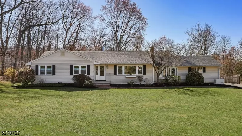 27 Knollcroft Rd, Bernards Twp., NJ 07920