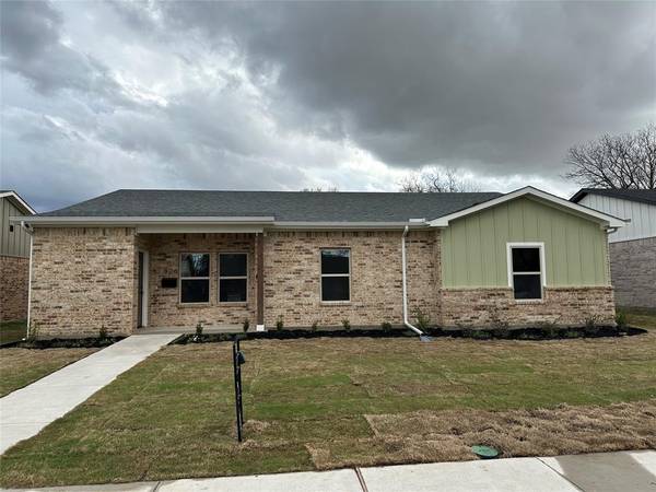 806 Alamo Lane, Garland, TX 75040