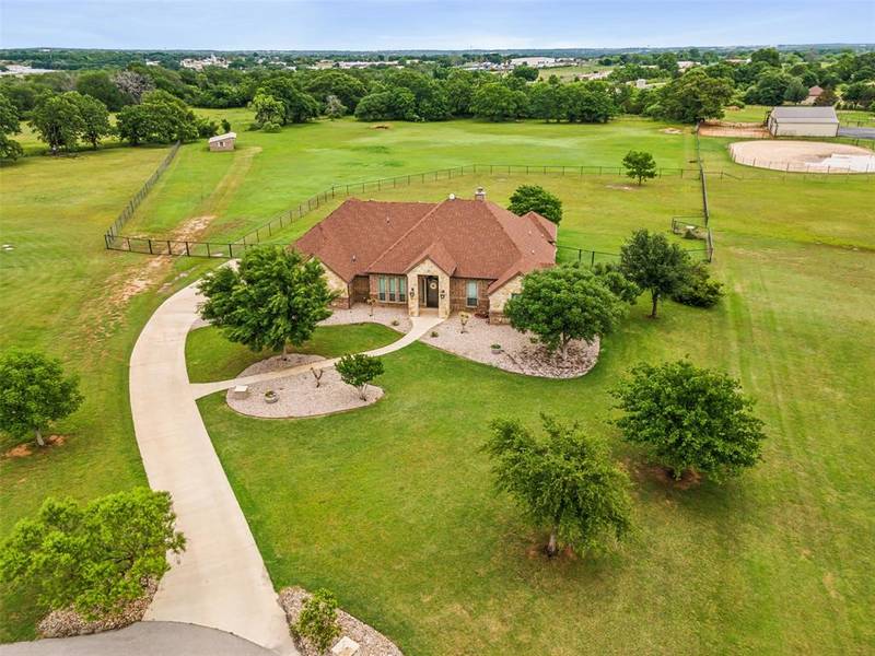 688 E Canyon Creek Lane, Weatherford, TX 76087