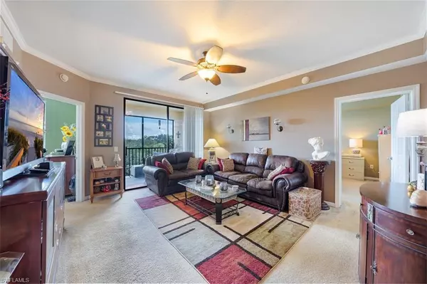 Naples, FL 34105,13010 Positano CIR 301