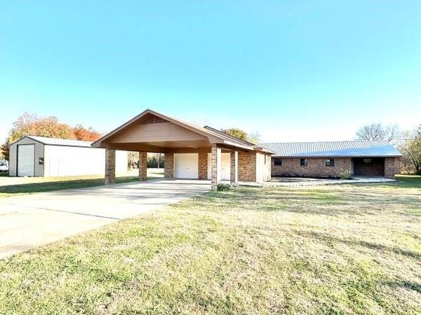 17167 County Road 3323, Frost, TX 76641