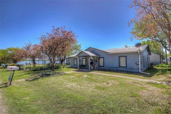 230 County Road 1534,  Point,  TX 75472