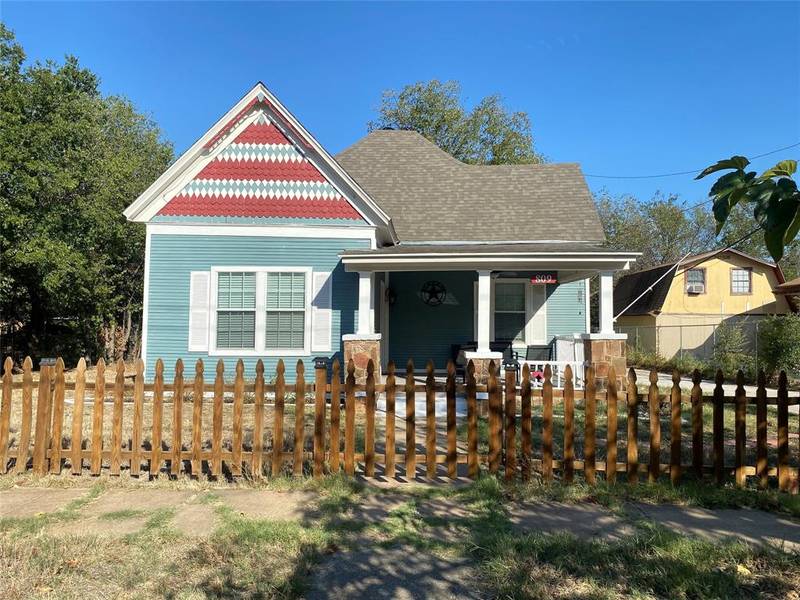 809 SW 5th Avenue, Mineral Wells, TX 76067