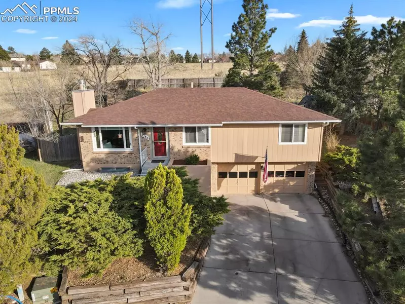 2183 Roundtop CT, Colorado Springs, CO 80918