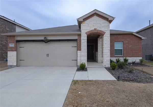 1824 Fox Glove Street, Royse City, TX 75189