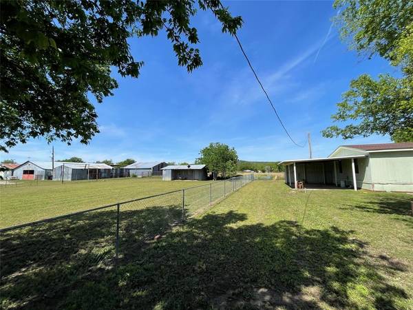 Strawn, TX 76475,514 Jackson Avenue