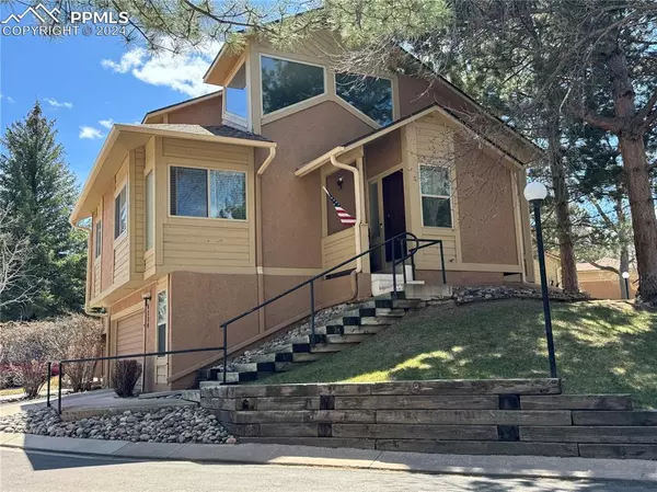 4230 Autumn Heights DR #F, Colorado Springs, CO 80906